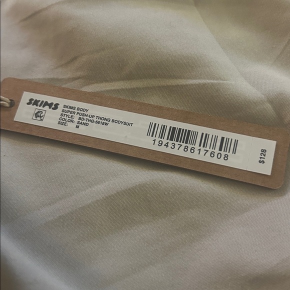 SKIMS Body Super Push-Up Thong Bodysuit NWT - Picture 3 of 12